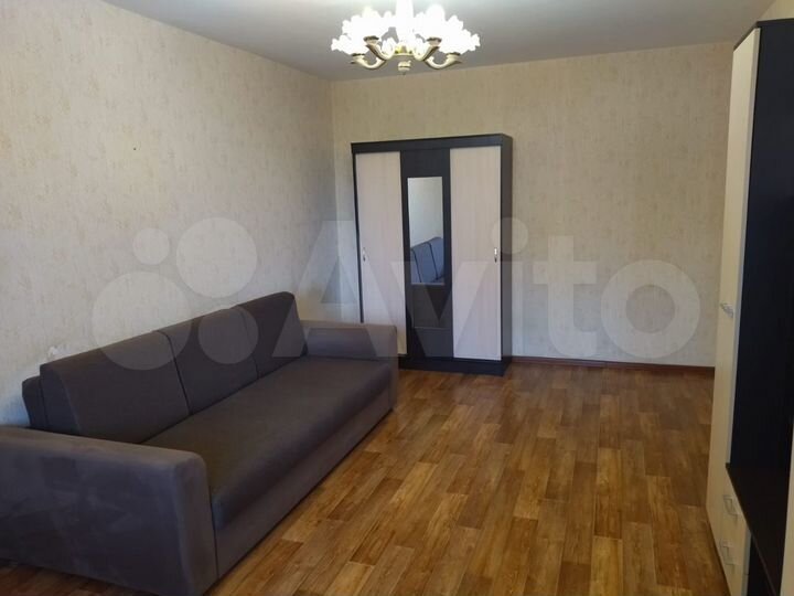 1-к. квартира, 42 м², 4/10 эт.