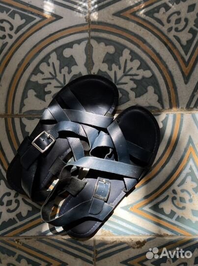 Сандали кожаные