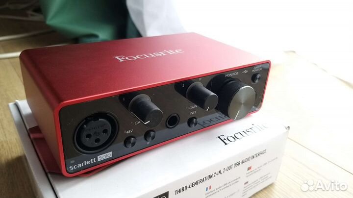 Focusrite scarlett solo 3rd gen новая