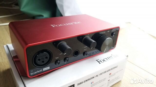 Focusrite scarlett solo 3rd gen новая
