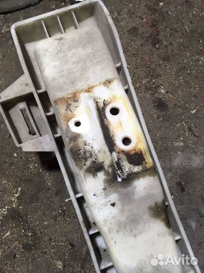 Усилитель переднего бампера Мазда Мпв Mazda MPV LW