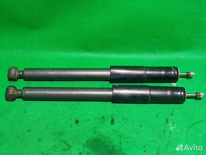 Амортизаторы задние Mercedes-Benz w124/w202