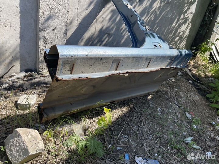 Стойка renault логан