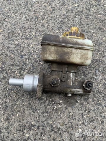 Главный тормозной цилиндр Bosch 21027099