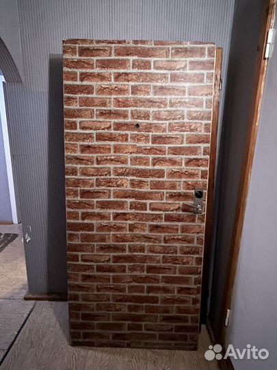 Дверь входная деревянная бу