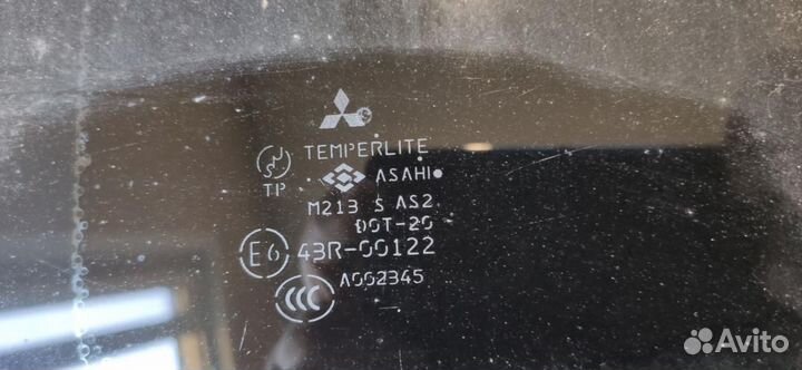 Стекло заднее Mitsubishi Lancer 7 2000