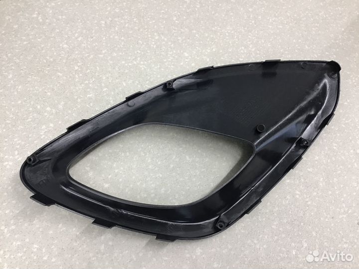 Рамка противотуманой фары левой Kia Picanto 2011-2