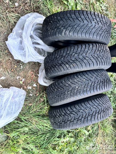 Nokian Tyres Hakkapeliitta 8 SUV 235/65 R17