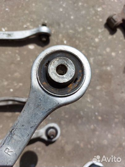Рычаг подвески. Audi A8 D3. 2004г