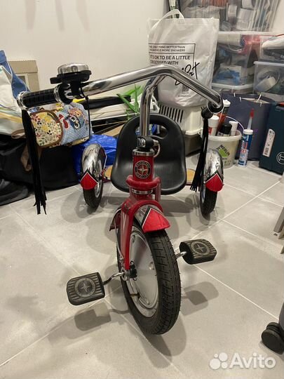 Трехколесный велосипед Schwinn Roadster Trike