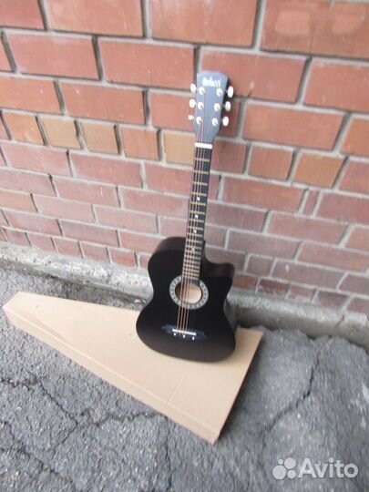 Гитара акустическая. Гитары в наличие