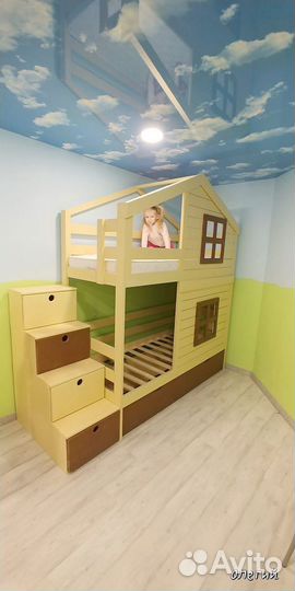 Детская кровать домик