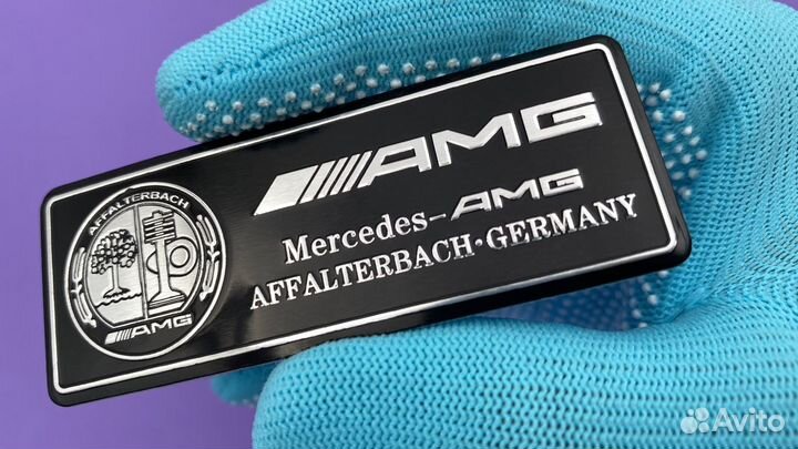 Шильдик AMG Mercedes-Benz наклейка черная эмблема