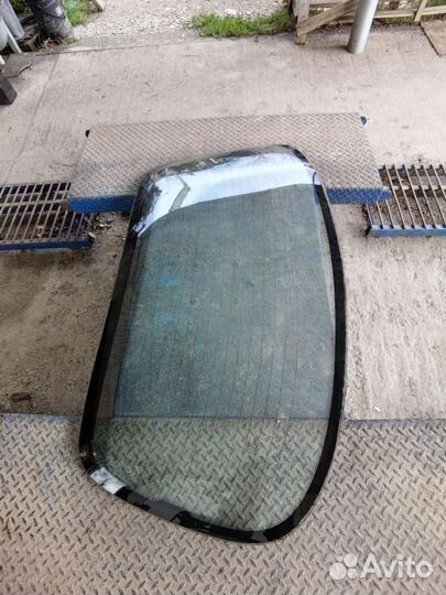 Заднее стекло kia clarus 2