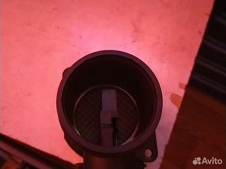 Продам датчик расхода вохдуха Bosch