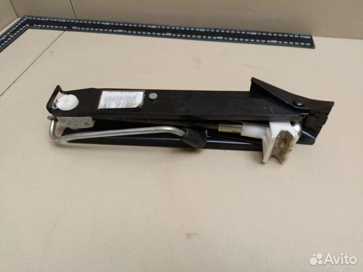 Домкрат Skoda Rapid czca 2021