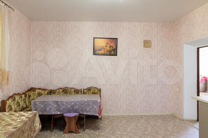 Дом 212 м² на участке 6 сот.