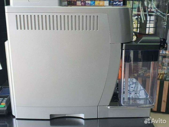 Кофемашина De'Longhi Magnifica ecam 22.360, серебр