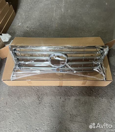 Решетка радиатора Lexus lx 570 2012-2015гг