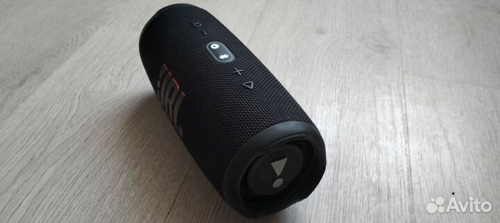 Колонка jbl charge 5 бу