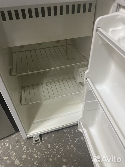 Холодильник маленький