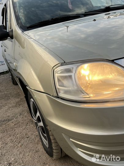 Renault Logan 1.6 МТ, 2011, 175 710 км