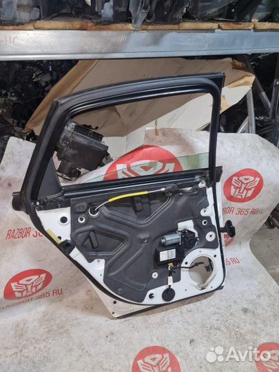 Дверь задняя левая Audi A4 B7 BFB 2006