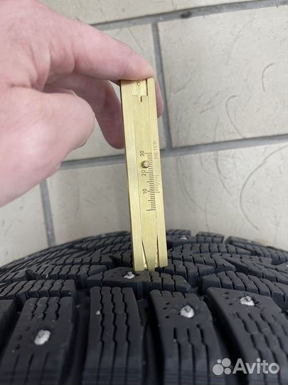 Nokian Tyres Hakkapeliitta 7 225/45 R17 94T