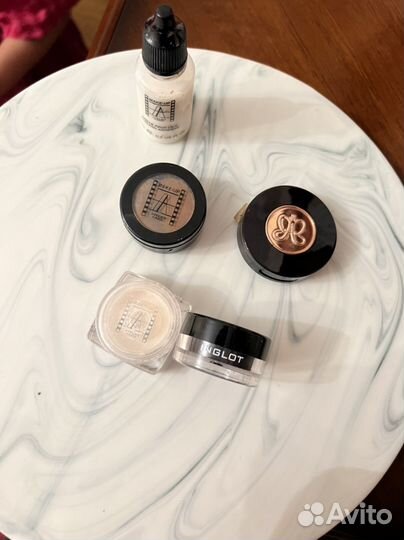 Продаю косметику