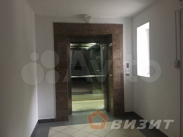 Офисное помещение с лифтом и парковкой