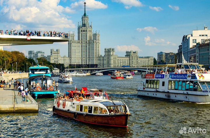 Аренда теплохода в центре Москвы