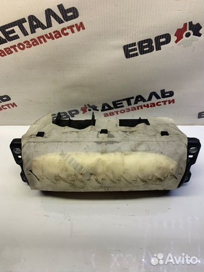 Подушка безопасности пассажира Volkswagen Passat