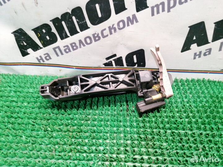 Ручка двери внешняя задняя левая Toyota Ipsum