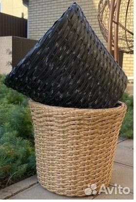 Кашпо для цветов плетеное