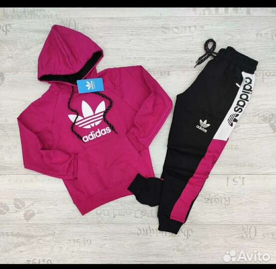 Спортивный костюм