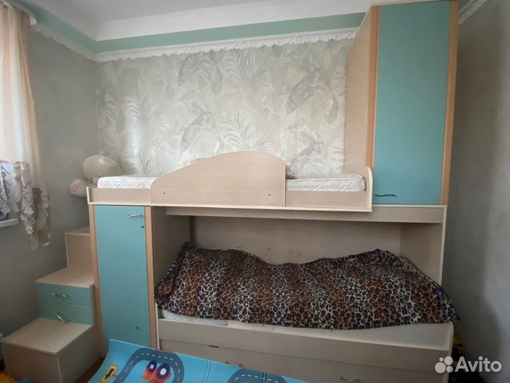 Двухъярусная детская кровать