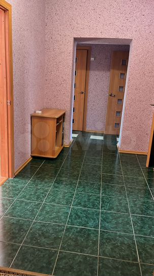 3-к. квартира, 83 м², 2/2 эт.