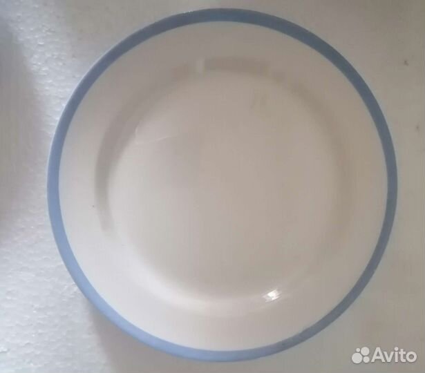 Тарелки, кружки, весы