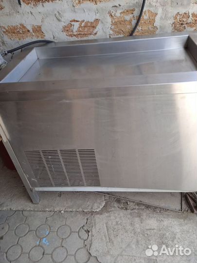 Стол холодильник дана (витрина)
