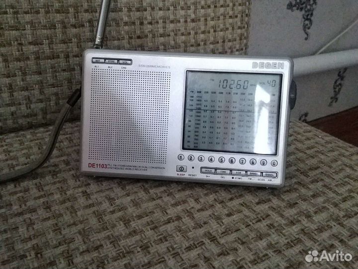 Радиоприемник degen DE 1103