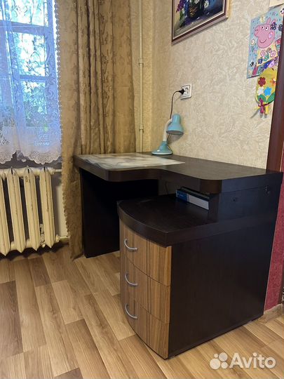 Стол компьютерный