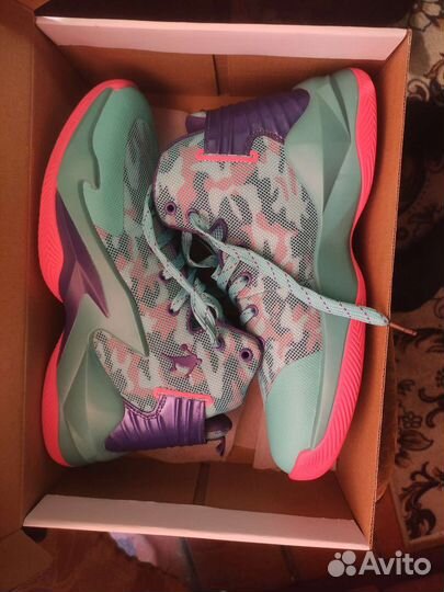 Волейбольные кросовки