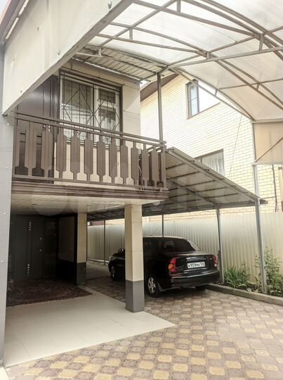 Дом 277 м² на участке 7 сот.