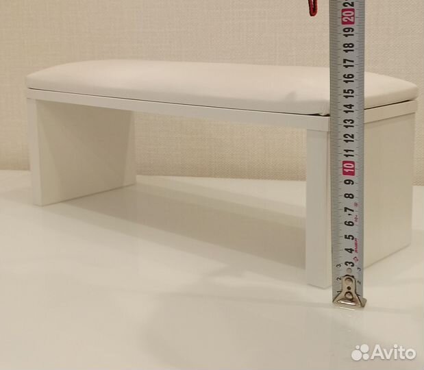 Подставка для рук маникюрная бу