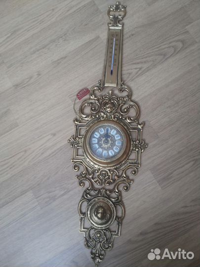 Часы бронзовые настенные