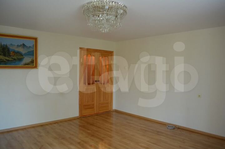 2-к. квартира, 76 м², 4/5 эт.