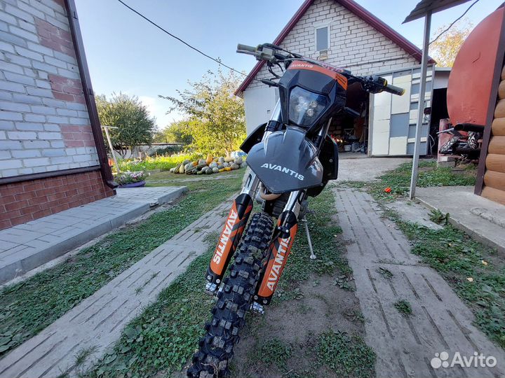 Мотоцикл кроссовый Avantis
