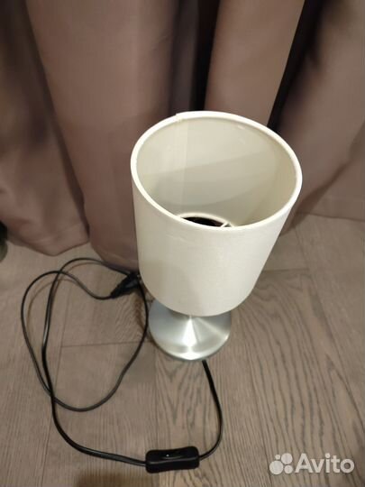 Настольная лампа IKEA белая