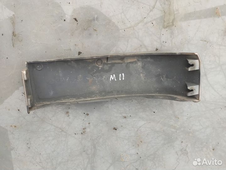 Планка заднего фонаря Ниссан прерия м11