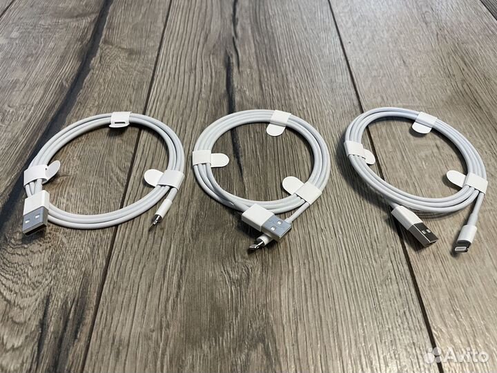 Провод Apple Lightning - USB A 1m (mxly2ZM/A)